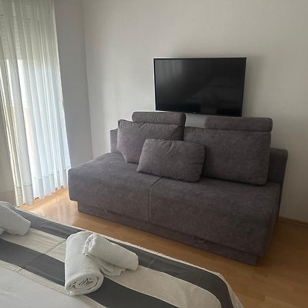 Apartmani Mira Vodice Dış mekan fotoğraf