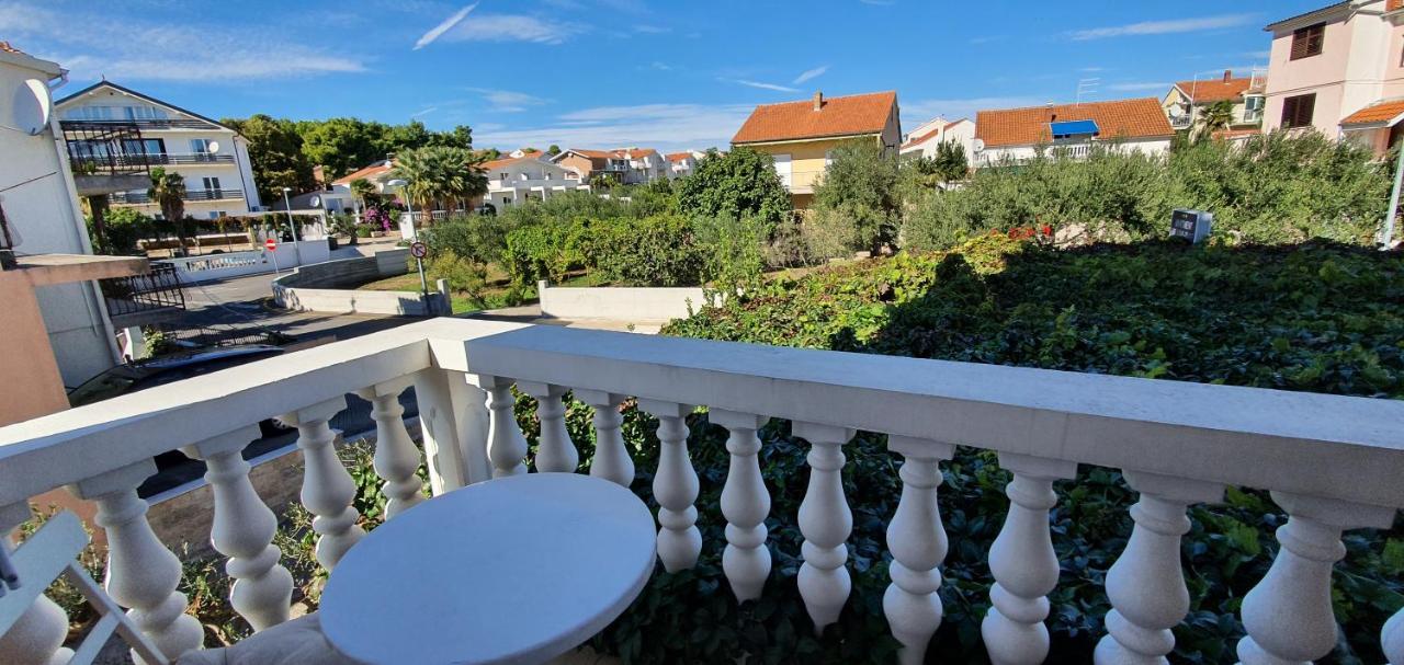 Apartmani Mira Vodice Dış mekan fotoğraf