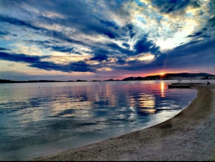 Apartmani Mira Vodice Dış mekan fotoğraf