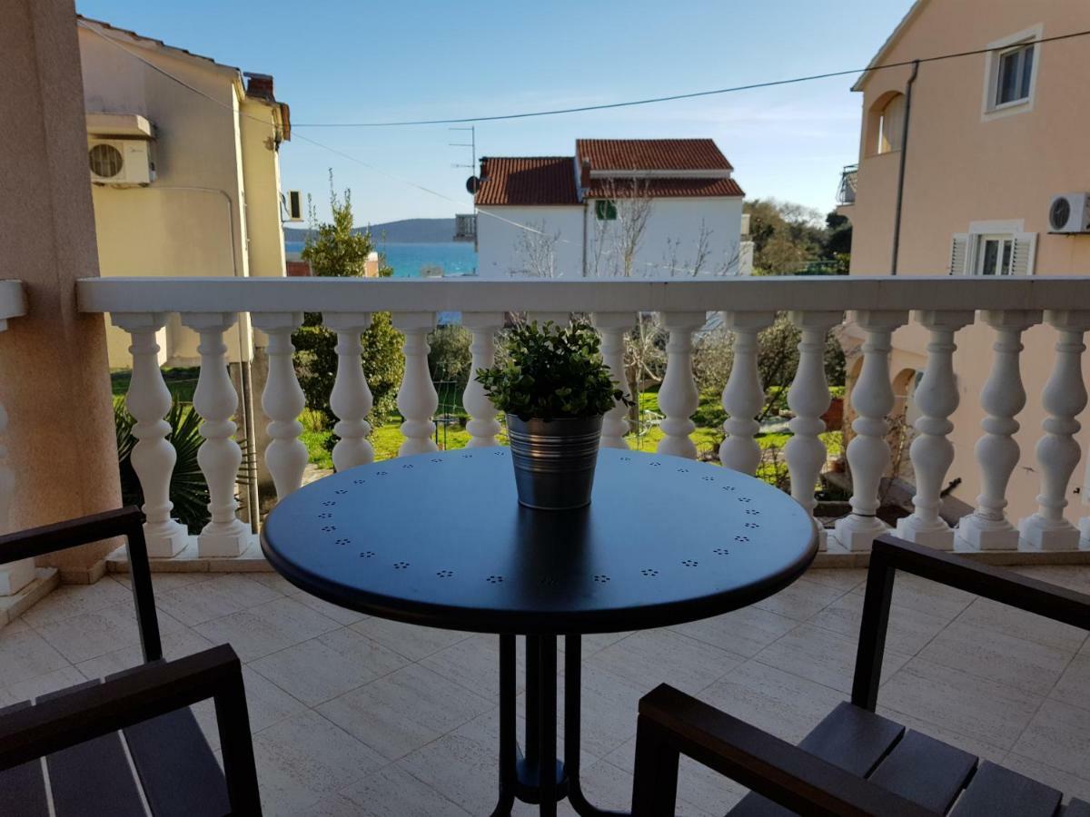 Apartmani Mira Vodice Dış mekan fotoğraf