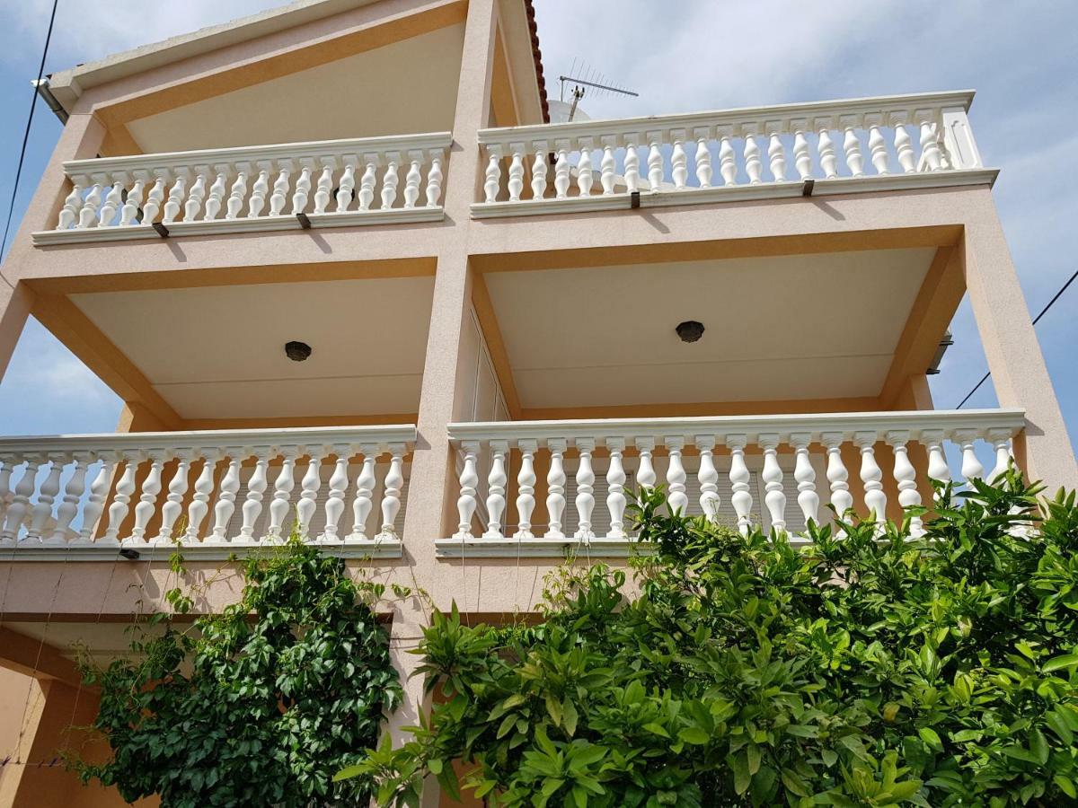 Apartmani Mira Vodice Dış mekan fotoğraf